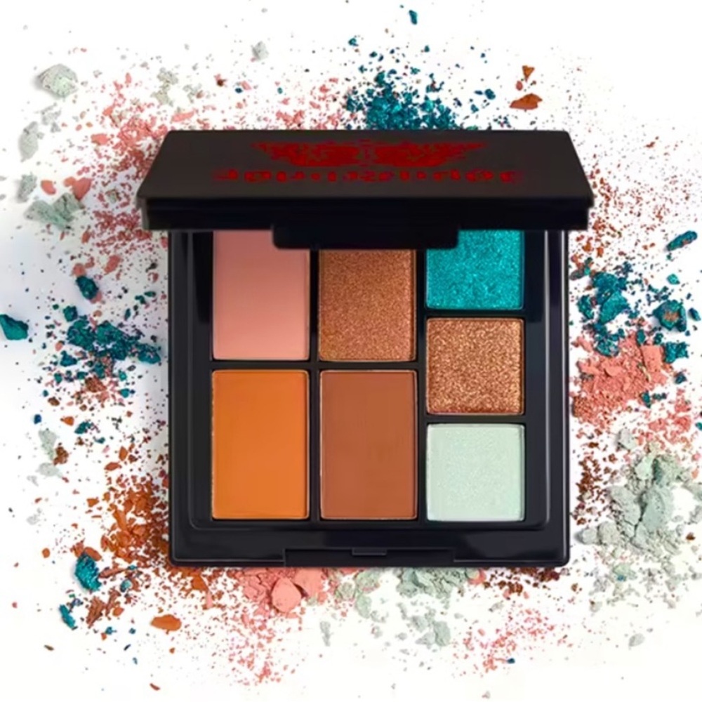 Reina Rebelde Wet Dry Eye Color Eyeshadow Palette in Sirena - Full Size